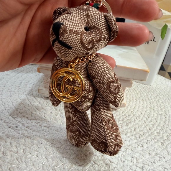 (One left !) Brown Patterned GG Novelty Teddy Bear Keychain with Gold GG Charm - Picture 2 of 6